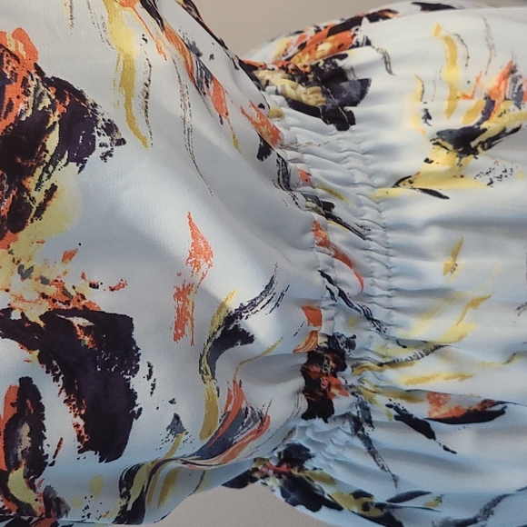 Dex Halter Floral dress with open back & ruffle bottom - Picture 6 of 8